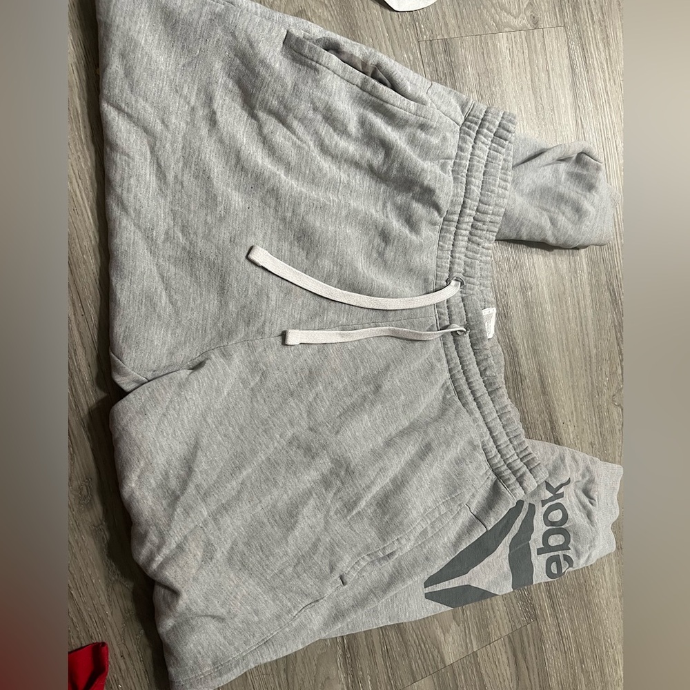 Men’s large Reebok joggers